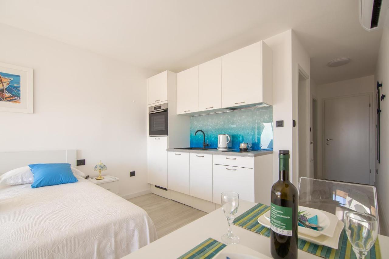 Apartments Nona Draga Komiza Exterior photo