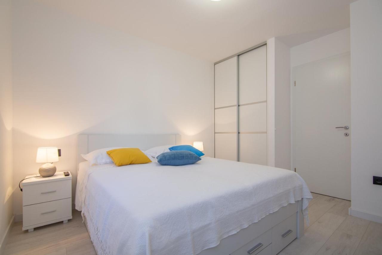Apartments Nona Draga Komiza Exterior photo